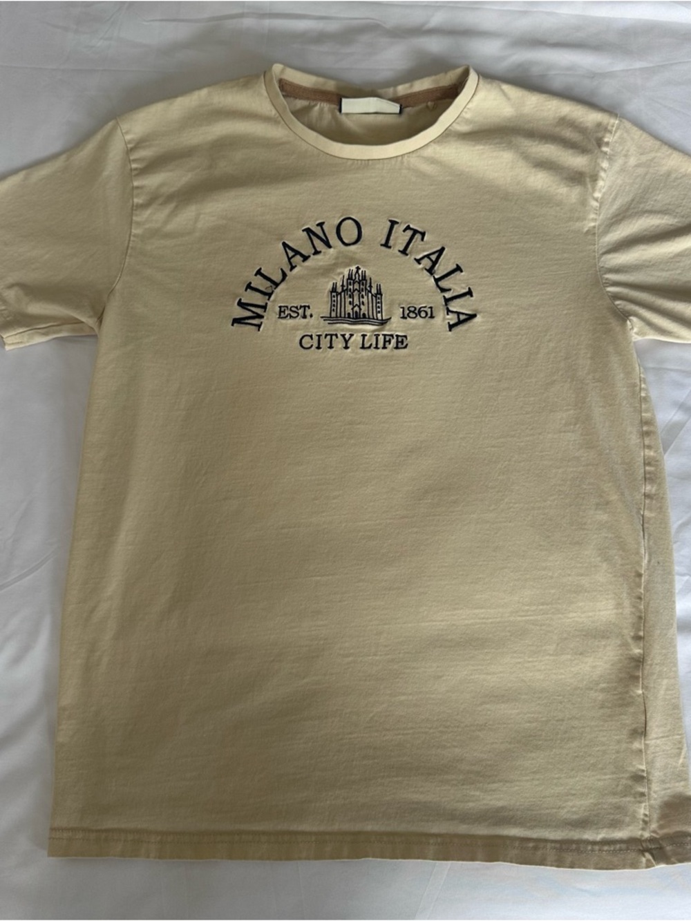 MILANO ITALIA Italy City Cotton Graphic T-Shirt Yellow Embroidered Men’s Medium